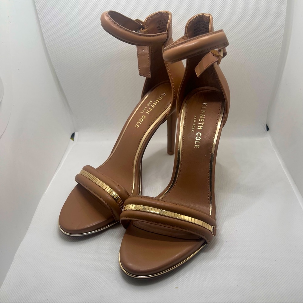 Kenneth Cole Brooke Chain Heeled Ankle Strap Sandals in Camel